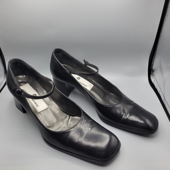 Saks Fifth Avenue Mary Jane Block Heel Leather Shoe Size 7B Circa 1996-2000 - Picture 3 of 10